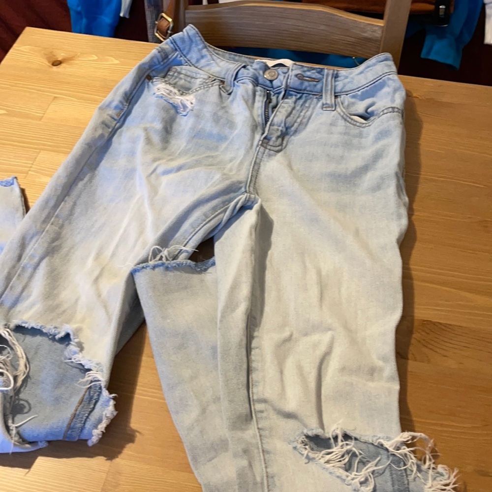 Tilly’s mom jean